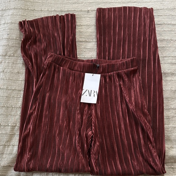 NWT Zara Burgundy Pleated Pants - Picture 4 of 5
